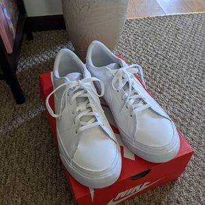 Nike court legacy shoes. Size 7 and they are all over white.